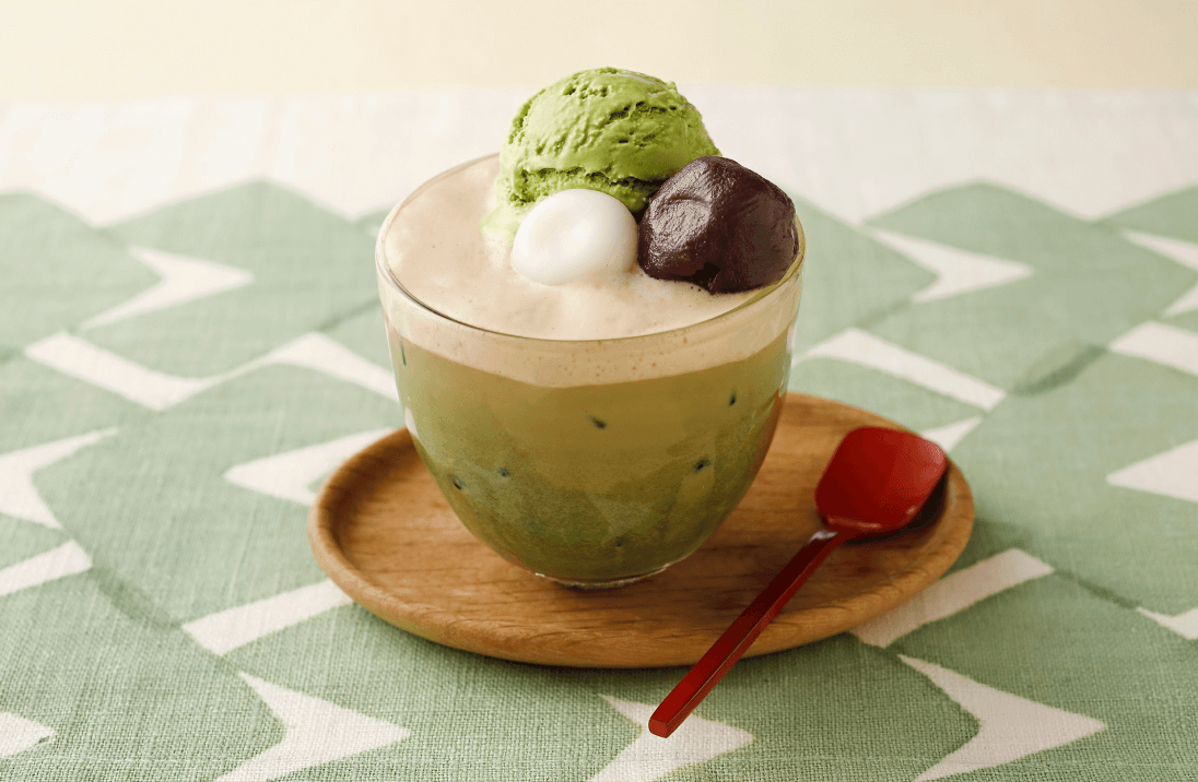 “ホイップタイム”で抹茶あんみつラテ