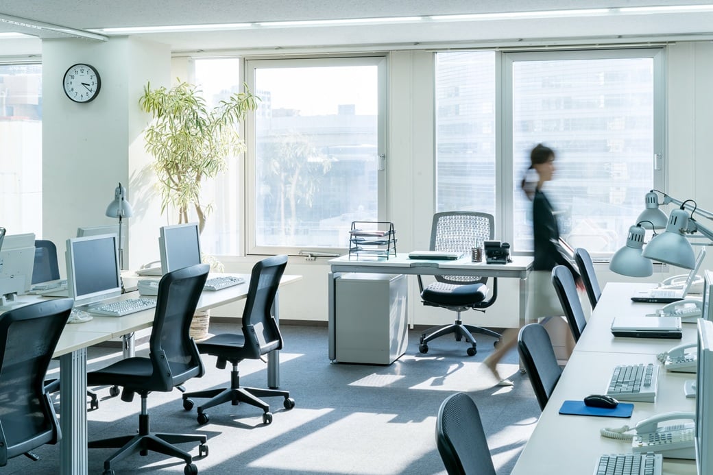 企業でチームワークの良い職場づくりが求められる背景