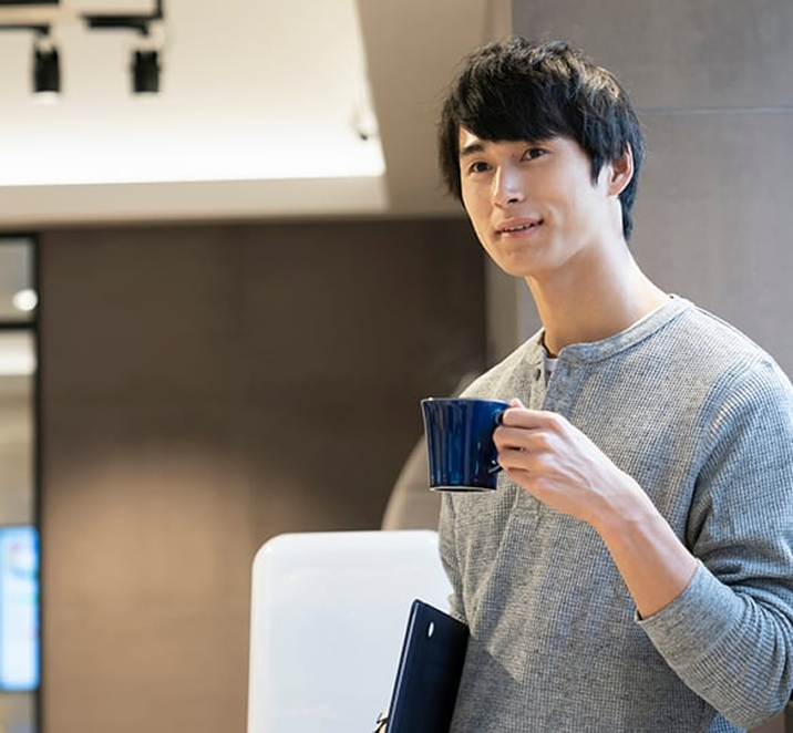 福利厚生で職場に飲み物を提供するメリットは多数！方法や注意点も解説