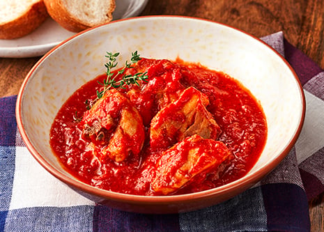 鶏肉のトマト煮に合う献立は？サラダ・スープ・副菜・主食のおすすめレシピ20選